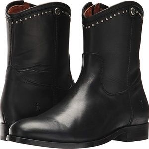 FRYE Women's Melissa Stud Short Boot